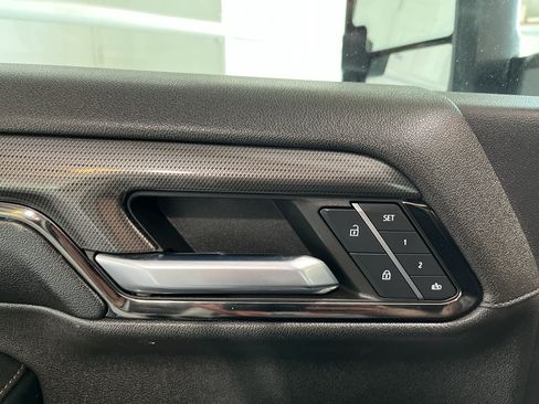 Used 2024 GMC Sierra 3500 AT4 w/ AT4 Premium Plus Package AWD/4WD image 29