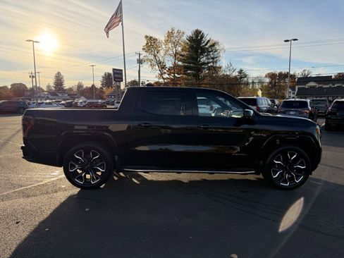 New 2025 GMC Sierra EV Denali image 6