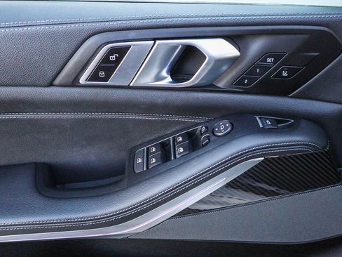 Used 2022 BMW X5 M50i AWD/4WD image 27