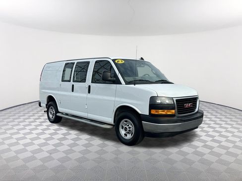 Used 2023 GMC Savana 2500 w/ Driver Convenience Package image 4