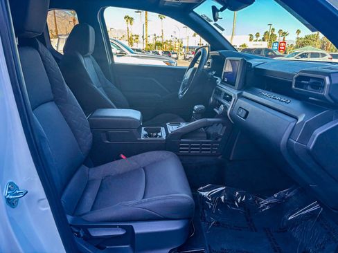 Used 2025 Toyota Tacoma SR image 15