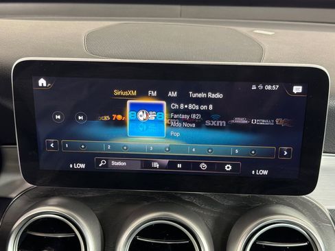 Used 2022 Mercedes-Benz GLC 300 image 29