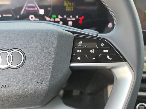 New 2025 Audi Q5 Premium image 21