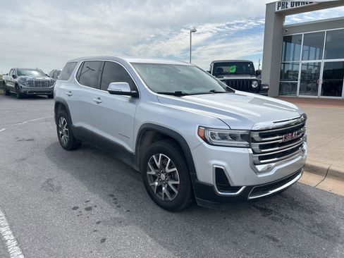 Used 2020 GMC Acadia SLE image 3