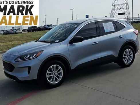 Used 2022 Ford Escape SE FWD image 4