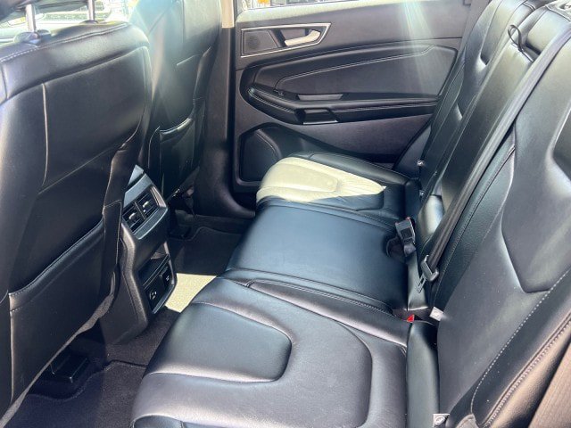 Used 2022 Ford Edge Titanium AWD/4WD image 25