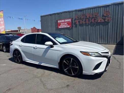 Used 2019 Toyota Camry XSE FWD image 1