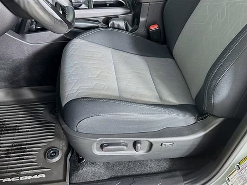 Used 2023 Toyota Tacoma TRD Off-Road image 22