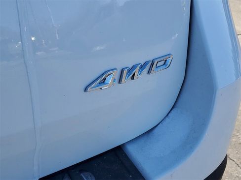 Used 2022 Ford Explorer XLT w/ Equipment Group 202A image 33