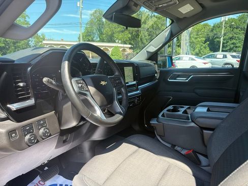 Certified 2023 Chevrolet Silverado 1500 LT AWD/4WD image 29