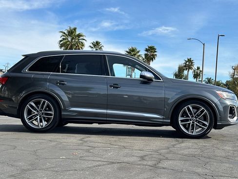 New 2025 Audi SQ7 Premium Plus image 3