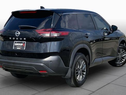 Used 2021 Nissan Rogue S FWD image 13