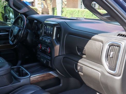 Used 2021 Chevrolet Silverado 3500 High Country w/ Z71 Off-Road Package AWD/4WD image 50