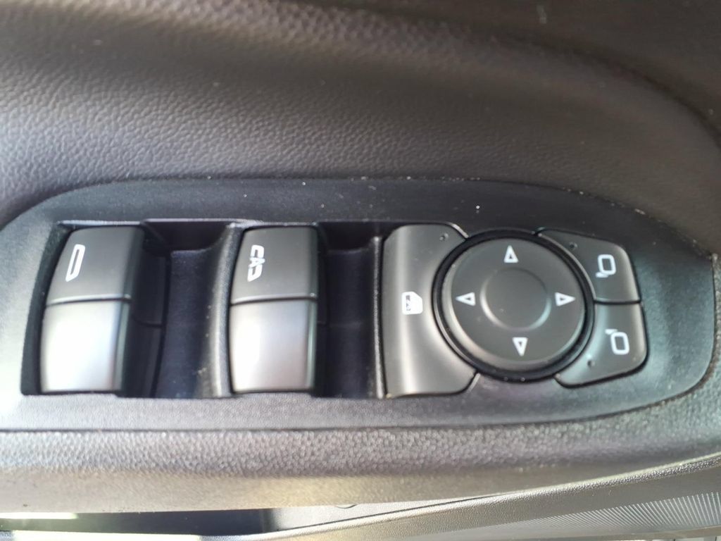 Used 2020 Chevrolet Equinox LT AWD/4WD image 14