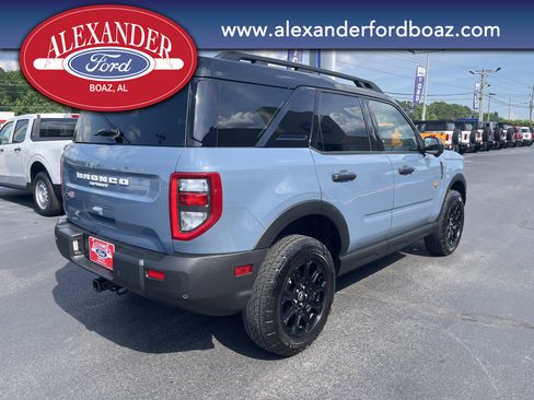Used 2025 Ford Bronco Sport Badlands AWD/4WD image 3