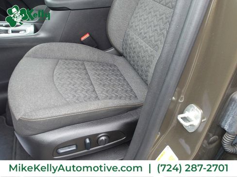 Used 2023 Chevrolet Equinox LT AWD/4WD image 22
