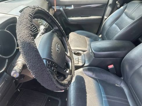 Used 2011 Kia Sorento EX w/ Premium Pkg FWD image 13