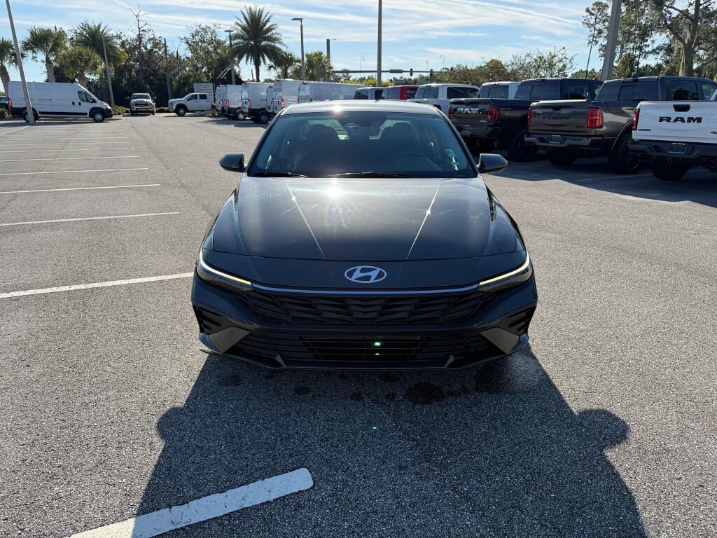 Used 2024 Hyundai Elantra SEL FWD image 8