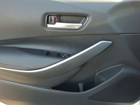 Certified 2025 Toyota Corolla SE image 13