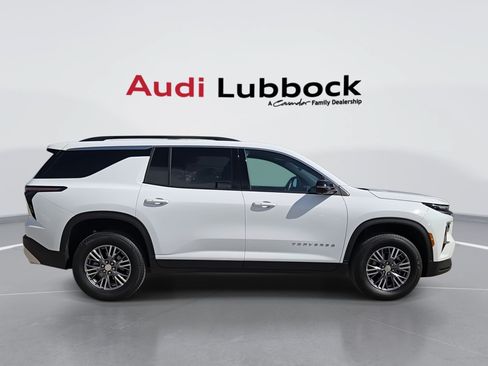 Used 2026 Chevrolet Traverse LT w/ Driver Confidence Package AWD/4WD image 9