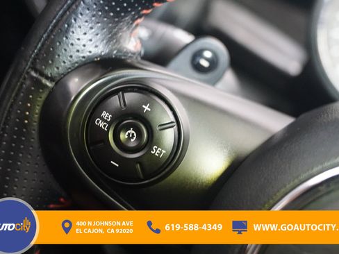 Used 2019 MINI Cooper S w/ Premium Package image 22