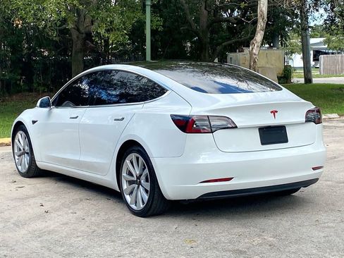 Used 2020 Tesla Model 3 Standard Range Plus image 5