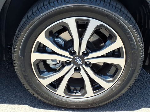 Certified 2023 Subaru Forester Limited AWD/4WD image 9