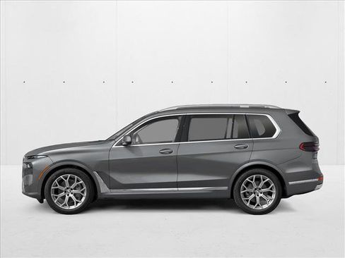 New 2026 BMW X7 xDrive40i w/ Executive Package image 3