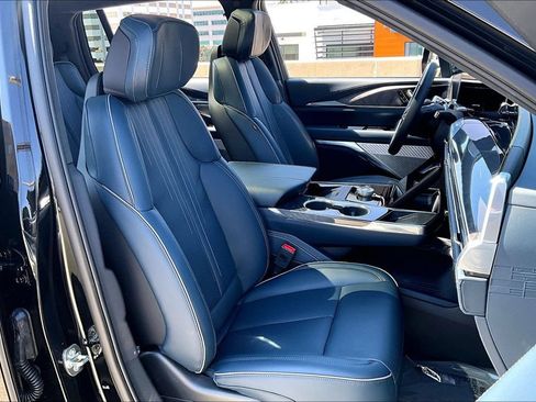 New 2026 Cadillac Escalade IQ Luxury 2 w/ LPO, Floor Liner Package AWD/4WD image 34