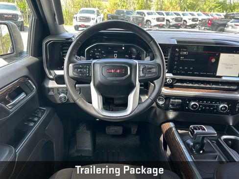 Certified 2022 GMC Sierra 1500 Elevation w/ X31 Off-Road Package AWD/4WD image 4