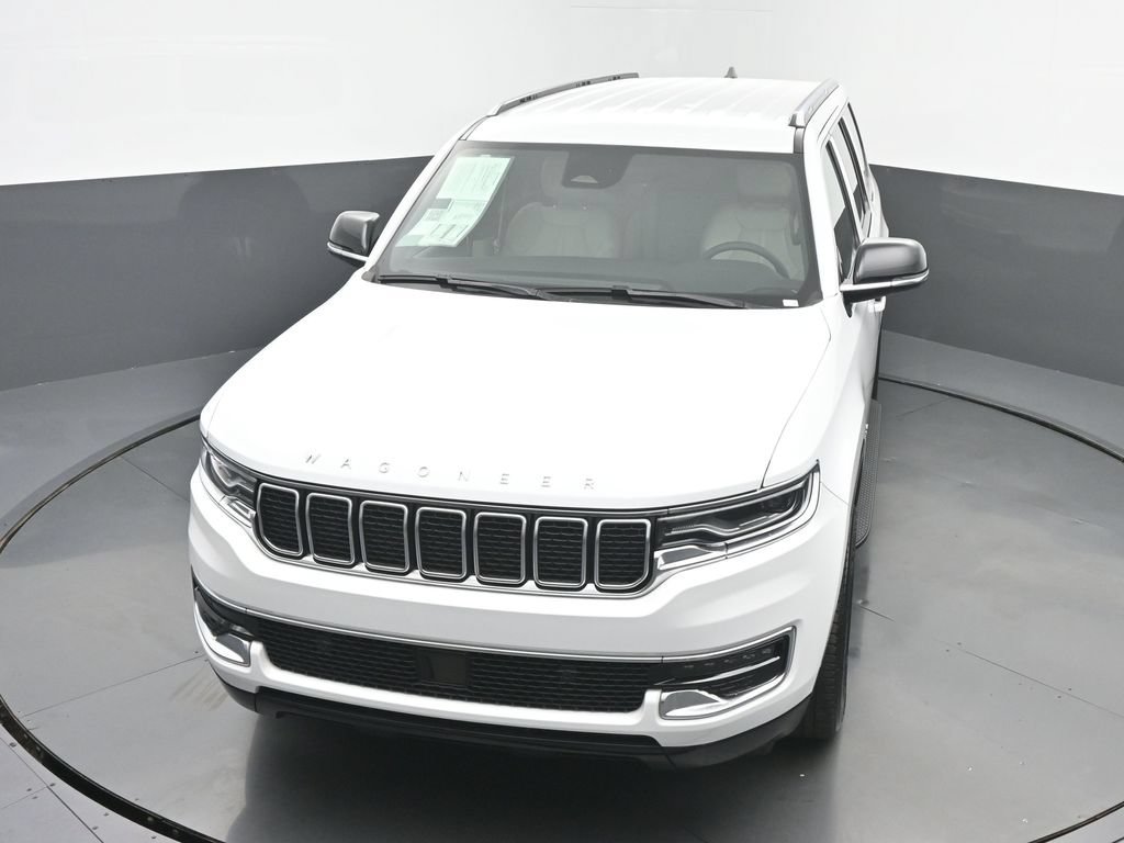 Used 2025 Jeep Wagoneer L 4WD image 43