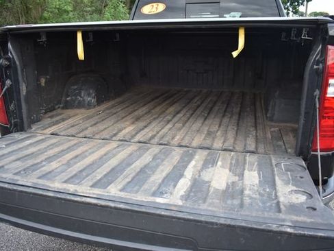 Certified 2022 Chevrolet Silverado 1500 LT AWD/4WD image 17