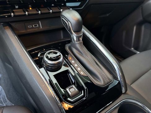 Used 2024 GMC Canyon Elevation w/ Convenience Package image 34