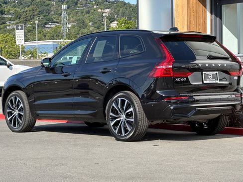 Used 2024 Volvo XC60 B5 Plus w/ Protection Package Premier AWD/4WD image 7