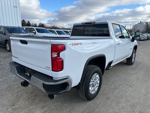 Used 2022 Chevrolet Silverado 3500 LTZ w/ LTZ Convenience Package image 5