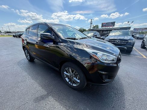 Used 2015 Hyundai Tucson GLS w/ Option Group 02 FWD image 1