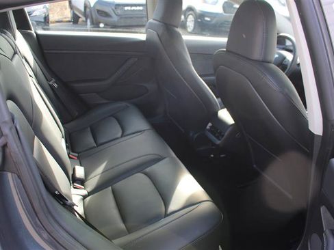 Used 2023 Tesla Model 3 Standard Range image 14