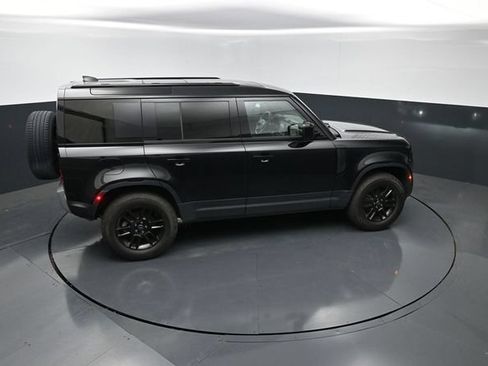 Used 2025 Land Rover Defender 110 S AWD/4WD image 21
