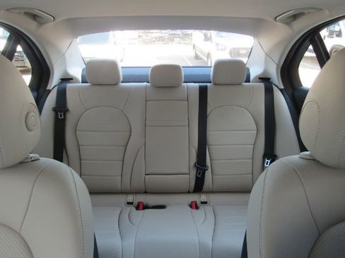 Used 2019 Mercedes-Benz C 300 Sedan image 36