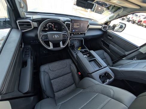 Used 2024 Toyota Tundra Limited image 7