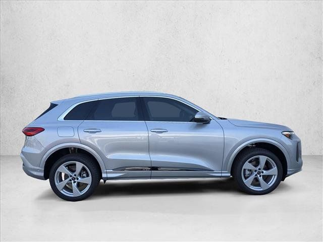 New 2026 Audi Q5 Premium w/ Premium Plus AWD/4WD image 4