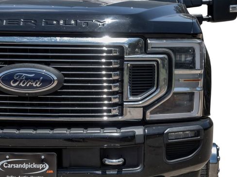 Used 2022 Ford F350 Platinum w/ FX4 Off-Road Package AWD/4WD image 51