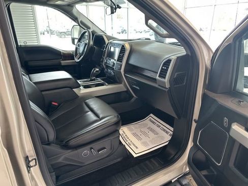 Used 2018 Ford F150 Lariat w/ Heavy-Duty Payload Package image 17