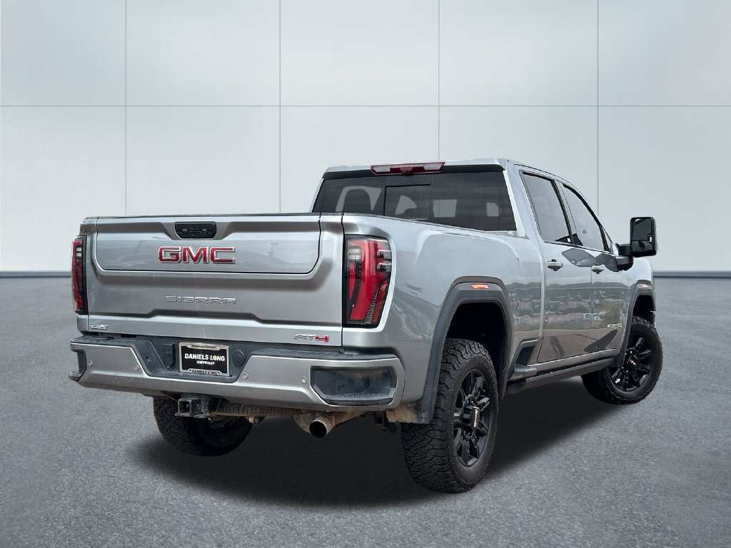 Used 2024 GMC Sierra 2500 AT4 w/ Technology Package AWD/4WD image 2