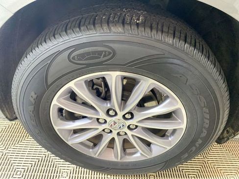 Used 2024 Buick Enclave Essence w/ LPO, Floor Liner Package AWD/4WD image 22