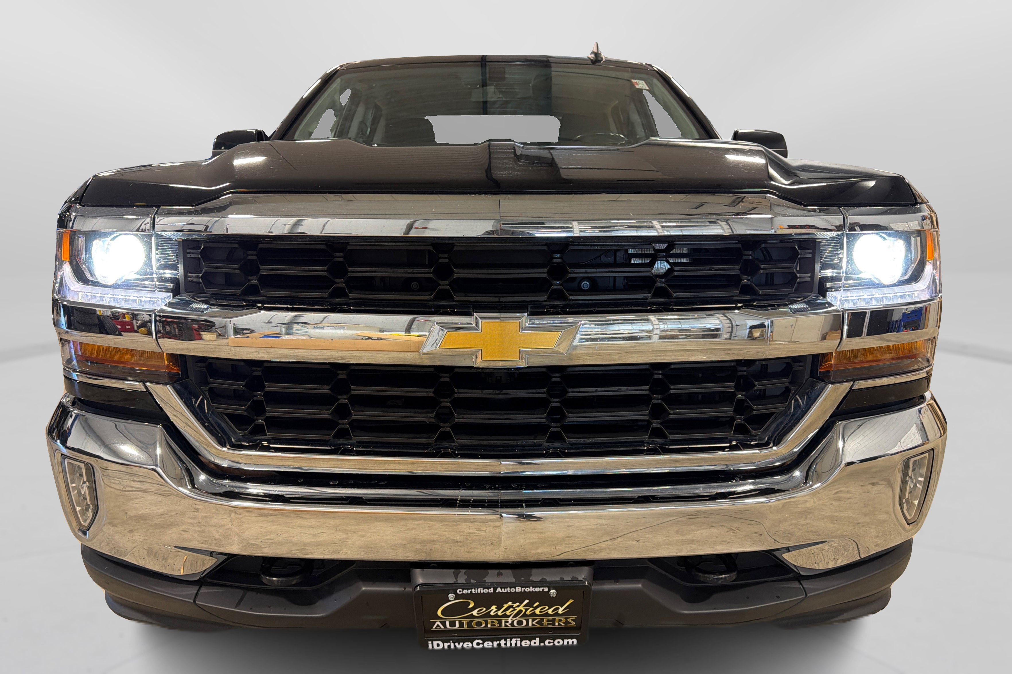 Used 2018 Chevrolet Silverado 1500 LT w/ All Star Edition AWD/4WD image 10