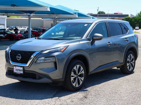 Used 2023 Nissan Rogue SV FWD image 28