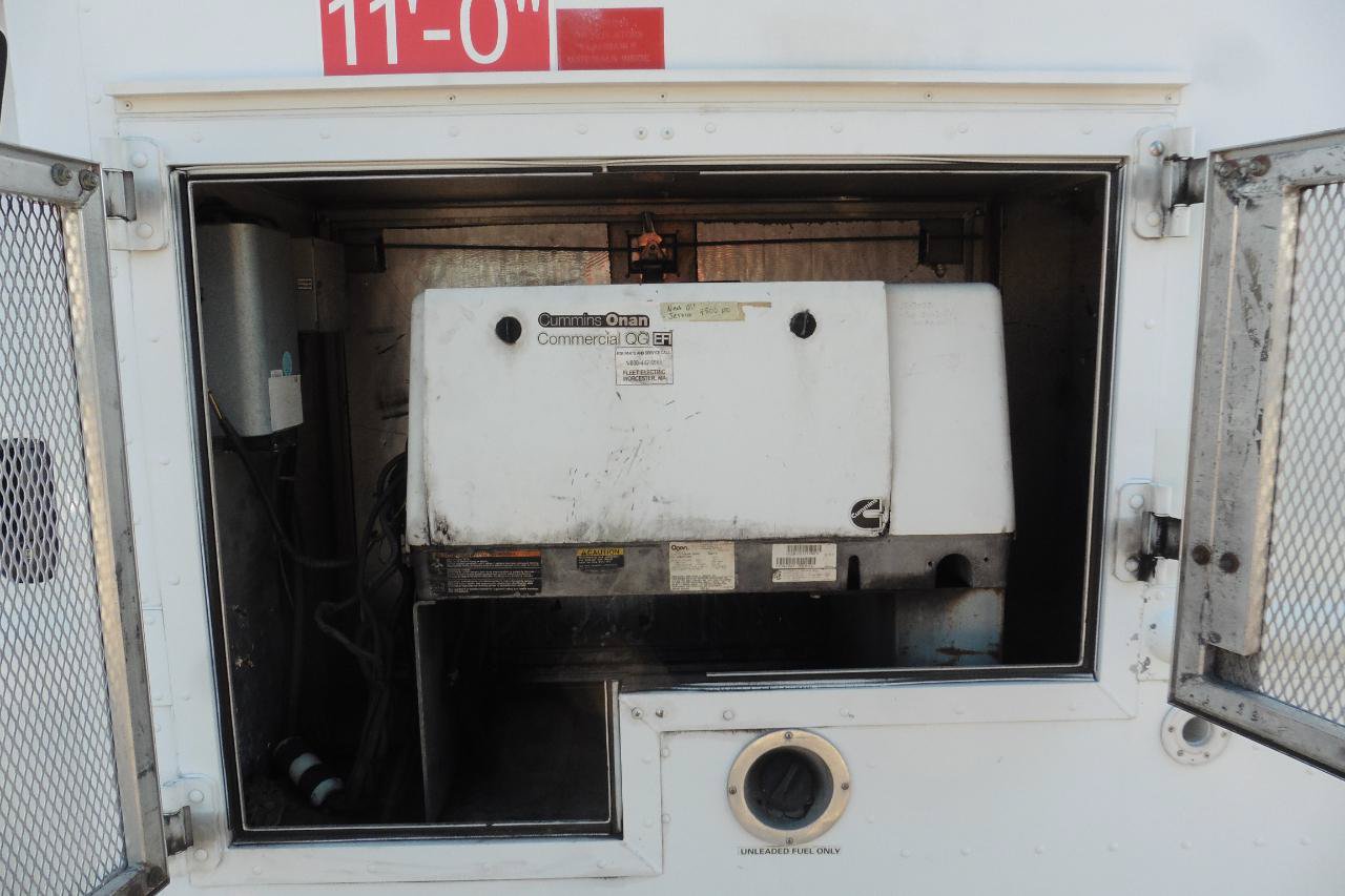 Used 2009 Chevrolet Express 3500 RWD image 4