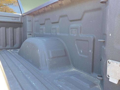 Used 2022 Chevrolet Silverado 1500 High Country w/ Technology Package AWD/4WD image 20