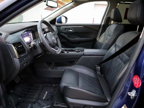 Certified 2023 Nissan Rogue Platinum w/ Platinum Premium Package image 20